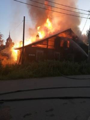 Жители Кич-Городка боятся сатану, считая, что он сжигает дома рядом с церковью