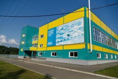 Владимир Уйба посетил спортивную школу по плаванию "Северная волна" в городе Микунь