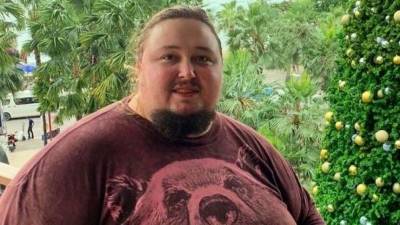 «Не заметил»: 240-килограммовый сын Сафронова рассказал о секс-конфузе