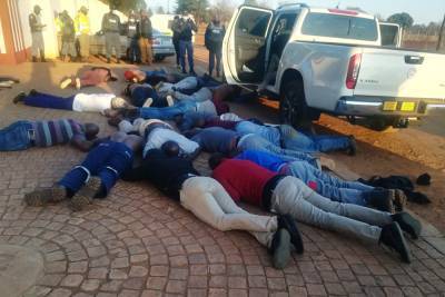 В столице ЮАР неизвестные попытались захватить заложников, есть погибшие