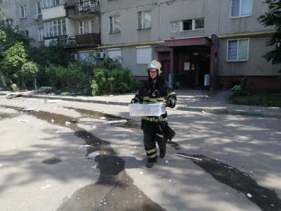 Змею эвакуировали из автозаводского дома, где взорвался газ