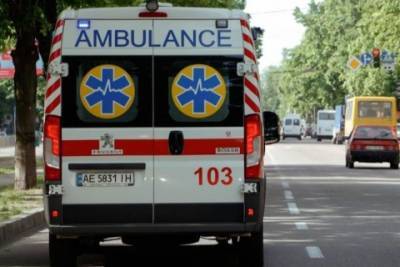В Николаеве в больницу госпитализировали мужчину с тяжелым ранением