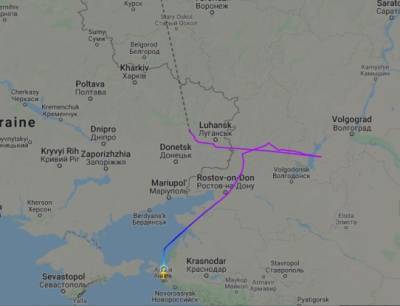 В небе над Донбассом зафиксировали российский пассажирский самолет
