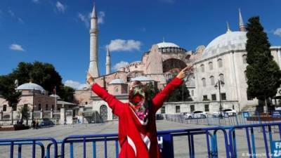 ЕС осудил Турцию за превращение Собора Святой Софии в мечеть