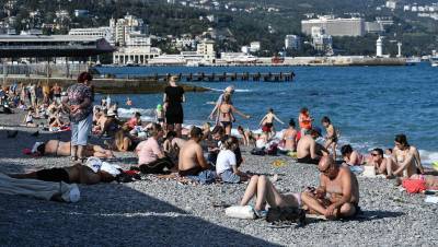 Крым посетили 400 тысяч человек за первые 10 дней туристического сезона