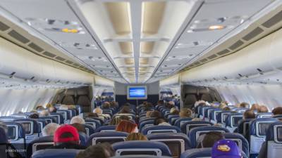 Авиакомпания "Россия" не получала жалоб пассажиров на "дождь" в салоне самолета