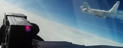 Российскими истребителями перехвачен самолет-разведчик ВВС США