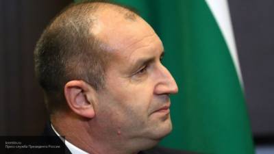 Болгарский президент призвал отправить правительство и генпрокурора страны в отставку