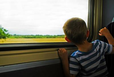 Летом билеты на поезд для российских школьников будут стоить в два раза дешевле