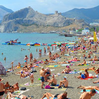 400 тысяч туристов приехали в Крым за последние 10 дней