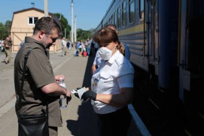 Маршрут продлили, но билетов нет: как пустили киевский поезд до Попасной