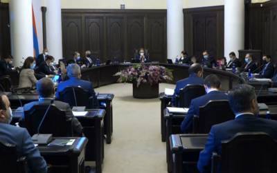 Правительство Армени обсудит продление режима ЧП на внеочередном заседании