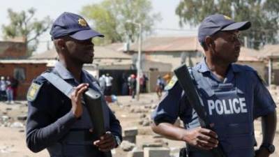 В ЮАР полиция освободила захваченных в храме заложников