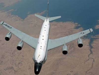 Истребители ВКС отогнали американского воздушного шпиона