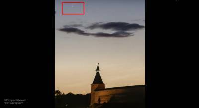 "Впервые за семь лет": псковский астроном показал фото необычно яркой кометы