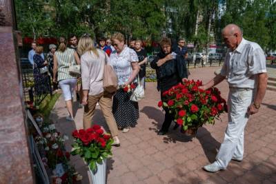 15 лет со дня трагедии в "Пассаже": ухтинцы почтили память погибших