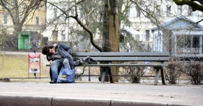В Верманском парке стало больше бездомных, борьба с ними не дает результата