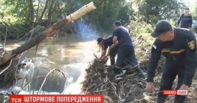 На Западную Украину надвигается непогода: есть ли угроза аналогичного июньскому потопа