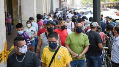 В Эквадоре более пяти тысяч человек умерли от коронавируса
