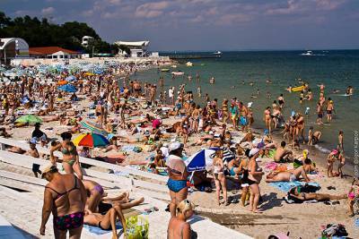 На пляжах Одессы обнаружили кишечную палочку