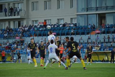 Футбол в Крыму: ялтинский Инкомспорт отобрал очки у Кызылташа