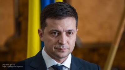 Депутаты Рады потребовали от Зеленского извинений и ухода с поста президента