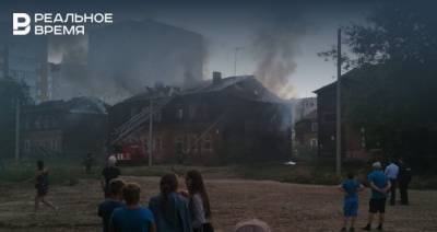 В соцсетях сообщили об очередном пожаре в зеленодольских «Полукамушках» — видео