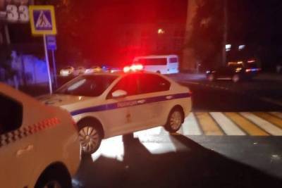 В Сочи на пешеходном переходе водитель иномарки сбил подростка