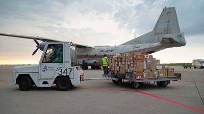 В Нур-Султан завезли более 600 тысяч упаковок препаратов для лечения больных с коронавирусом и пневмонией