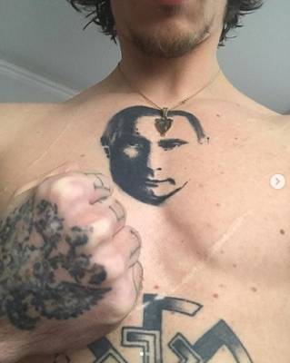 Танцор Полунин избавился от портрета Путина на груди