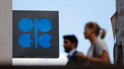 ОПЕК+ и союзники готовятся к пересмотру сделки по нефтедобыче