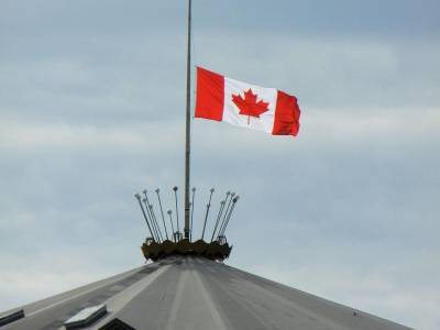 Канада отказалась открыть границу для США с 21 июля из-за новых вспышек COVID-19