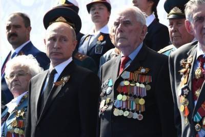 Песков: Путин продолжит защищать историческую правду о войне