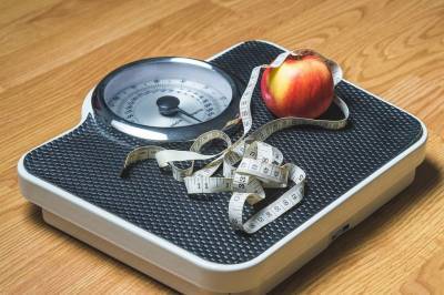 Диетолог рассказала, почему бодипозитив усугубляет ожирение