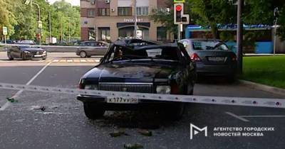 В Москве две девушки уходили от погони на «Волге» и перевернулись