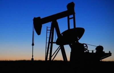 WSJ: Страны ОПЕК+ готовятся пересмотреть сделку по объемам добычи нефти