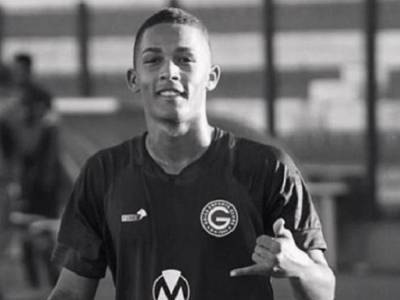17-летний бразильский футболист скончался в результате ДТП