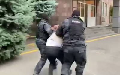 В Армении поймали и арестовали криминального авторитета "Встречи Апера" - видео