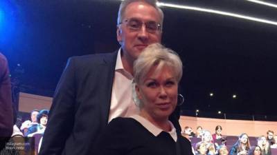 Россияне обвинили Норкина в неуважении памяти покойной жены