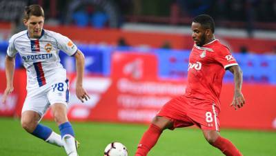 Игрок «Локомотива» Фарфан забил мяч в первом матче после тяжелой травмы