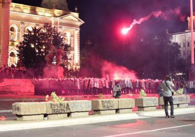 Массовые протесты в Сербии: 70 арестованных, власти ведут переговоры с Косово