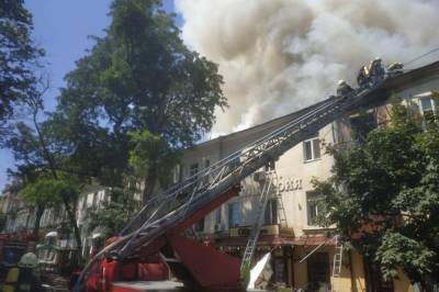 Пожар в центре Одессы: власти рассказали, сколько людей остались без жилья
