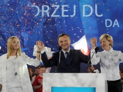 Экзитпол: Президентом Польши переизбран Дуда