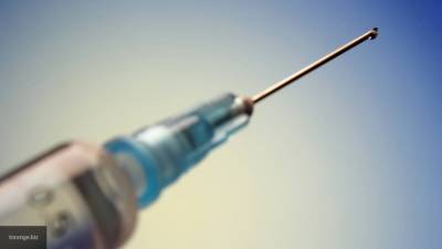 Немецкие ученые назвали вакцинацию от COVID-19 спекулятивной