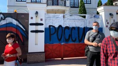 Полиция Харькова устанавливает обстоятельства конфликта между сторонниками Шария и националистами