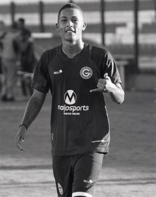 В возрасте 16 лет в Бразилии погиб в ДТП игрок футбольного клуба «Гояс» (фото)