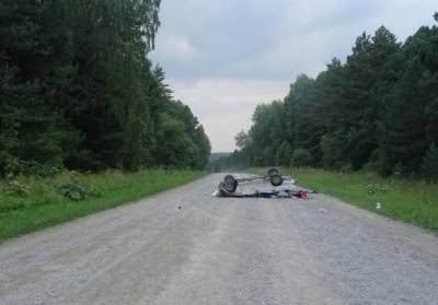 В Кузбассе перевернулась машина, погибла женщина