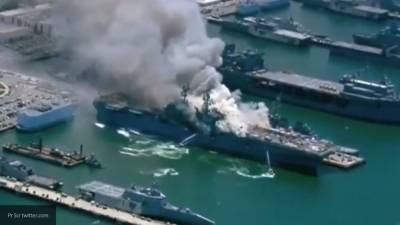 ВМС США озвучили возможную причину взрыва на военном корабле в Сан-Диего