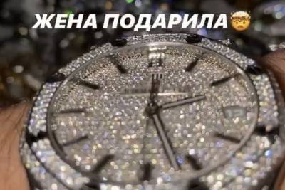 Новосибирский рэппер Элджей получил от супруги дорогой подарок