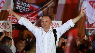 На президентских выборах в Польше побеждает действующий лидер страны Анджей Дуда - экзитпол